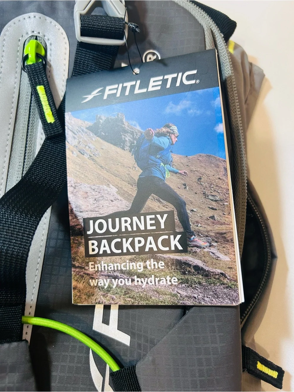 Fitletic Journey Backpack Hydration System 11 Liter Hydrid Daypack 2L  Reservoir
